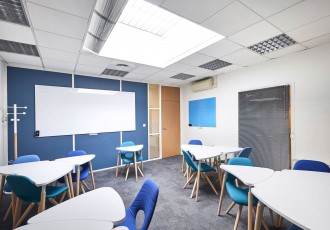 Rent a Meeting rooms  in Aix-en-Provence 13100 - Multiburo